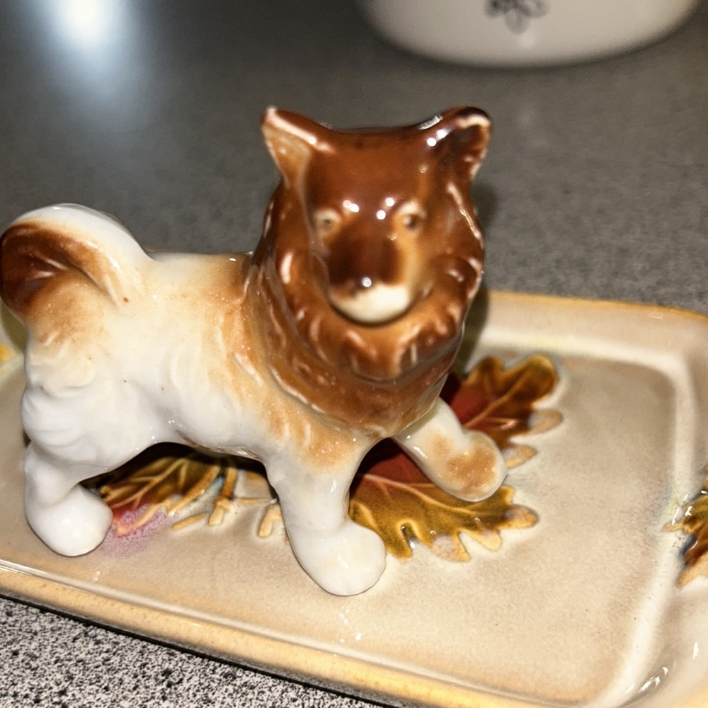 VTG Akita Dog Porcelain Figurine Japan - Picture 6 of 9